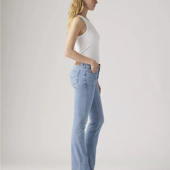 Levi’s High Rise Bootcut Jeans - Picture 2 of 4